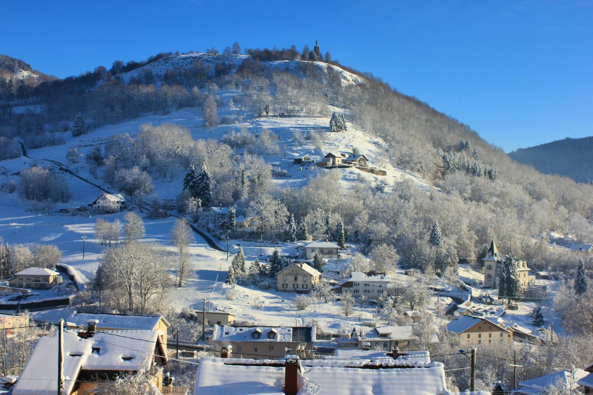 Appartement Cosy A Cornimont 30 M² Avec Terrasse Et Vue Montagne Dış mekan fotoğraf